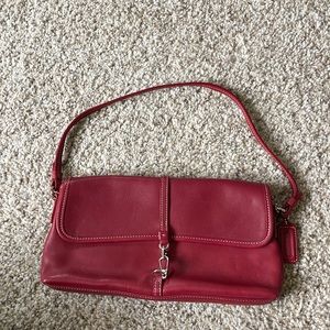 Vintage Coach shoulder bag in red